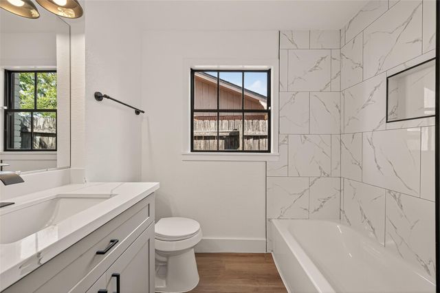 608 Lloyd Lane, Baytown, TX 77521