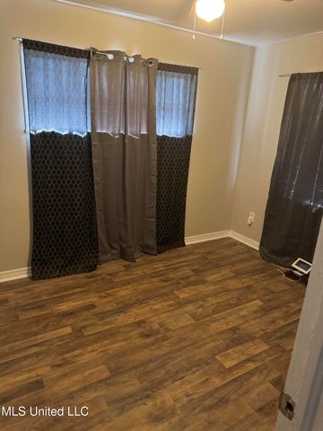 3251 Corey Drive, Jackson, MS 39212