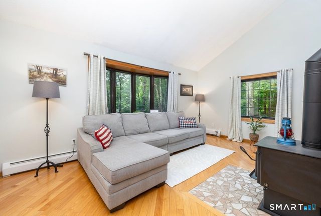 35 Hunt Road, Columbia, CT 06237
