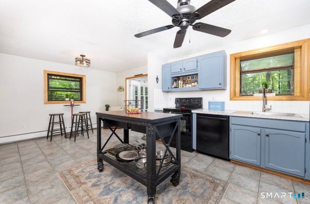 35 Hunt Road, Columbia, CT 06237