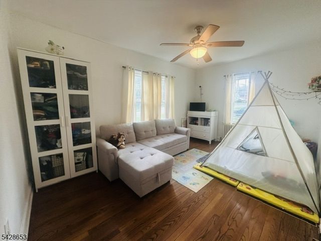 4 W Nelson St, Newton Town, NJ 07860