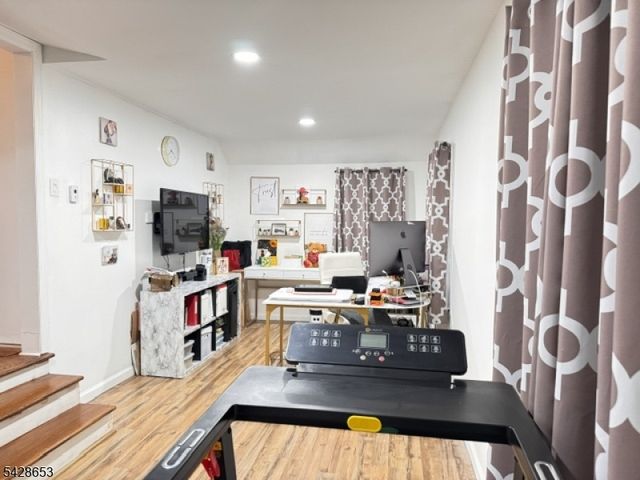 4 W Nelson St, Newton Town, NJ 07860