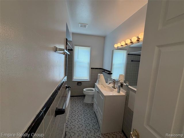 3333 Dudley Street, Dearborn, MI 48124