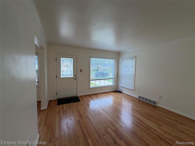 3333 Dudley Street, Dearborn, MI 48124