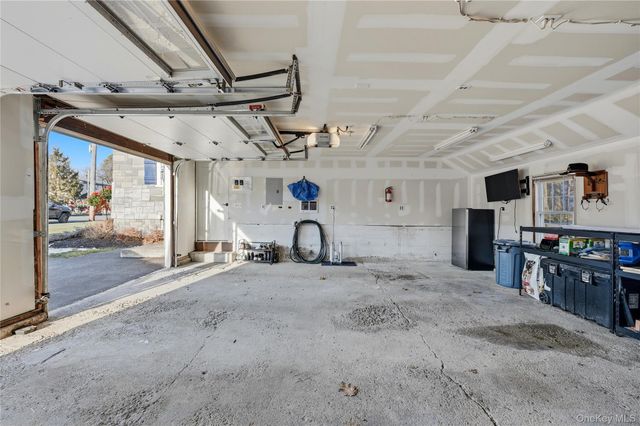 117 Cedar Avenue, New Windsor, NY 12553