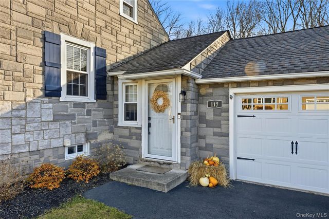 117 Cedar Avenue, New Windsor, NY 12553