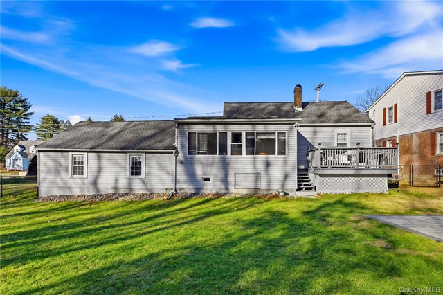 117 Cedar Avenue, New Windsor, NY 12553