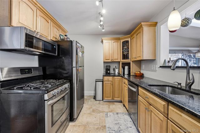 117 Cedar Avenue, New Windsor, NY 12553