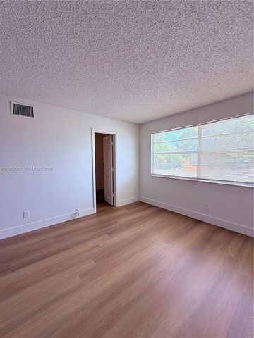 3591 NW 91st Avenue, Sunrise, FL 33351