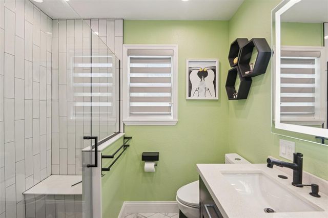 10000 W BAY STREET, Seminole, FL 33776