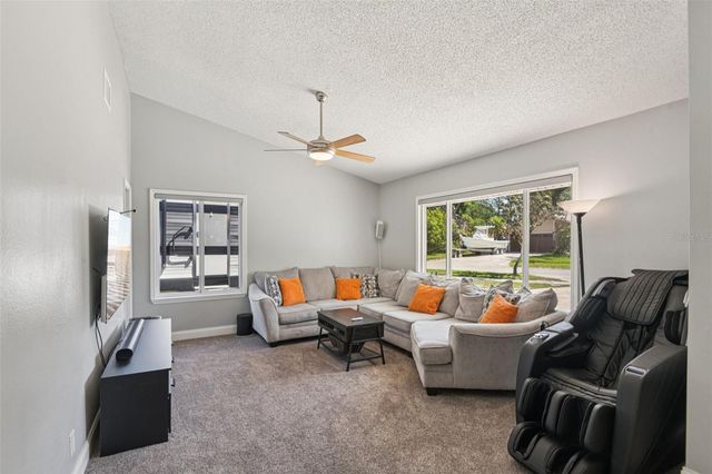 10000 W BAY STREET, Seminole, FL 33776