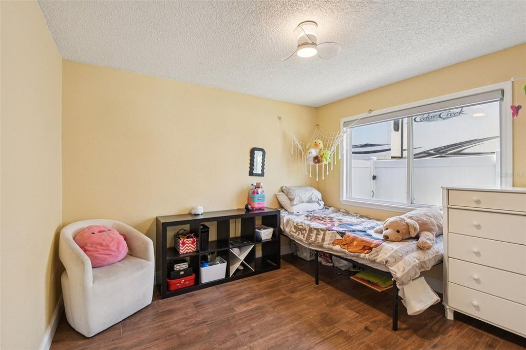 Image 18 of property listing at 10000 W BAY STREET, Seminole, FL 33776