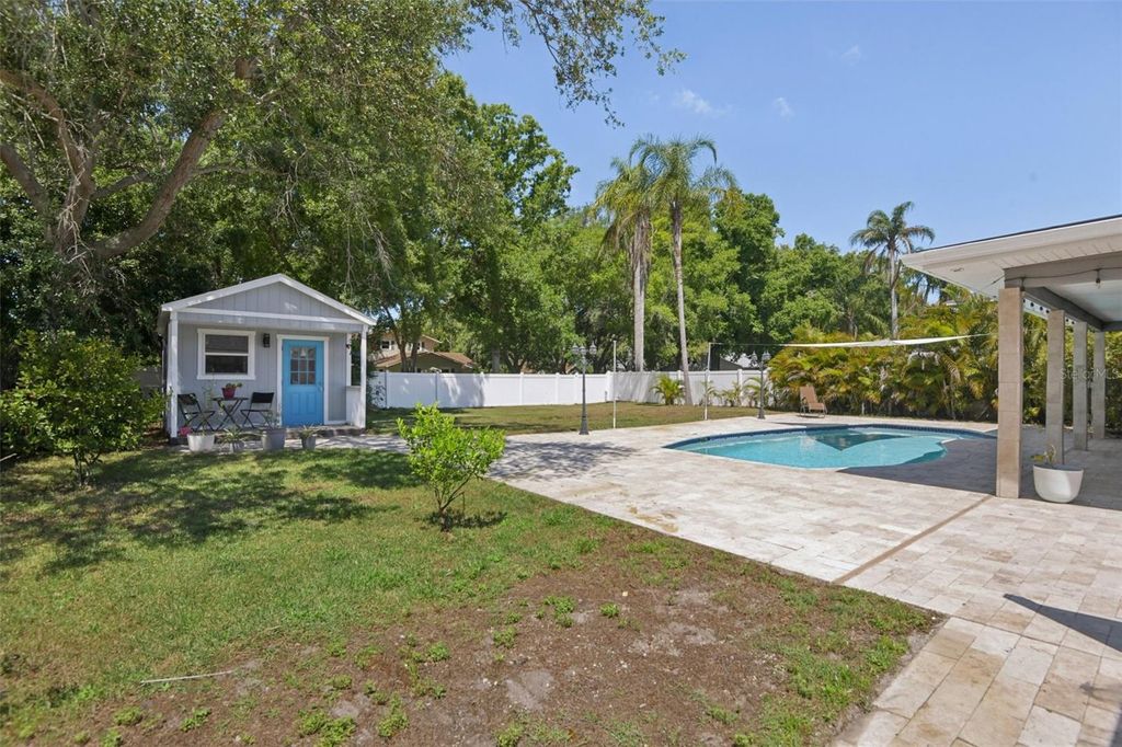 Image 27 of property listing at 10000 W BAY STREET, Seminole, FL 33776