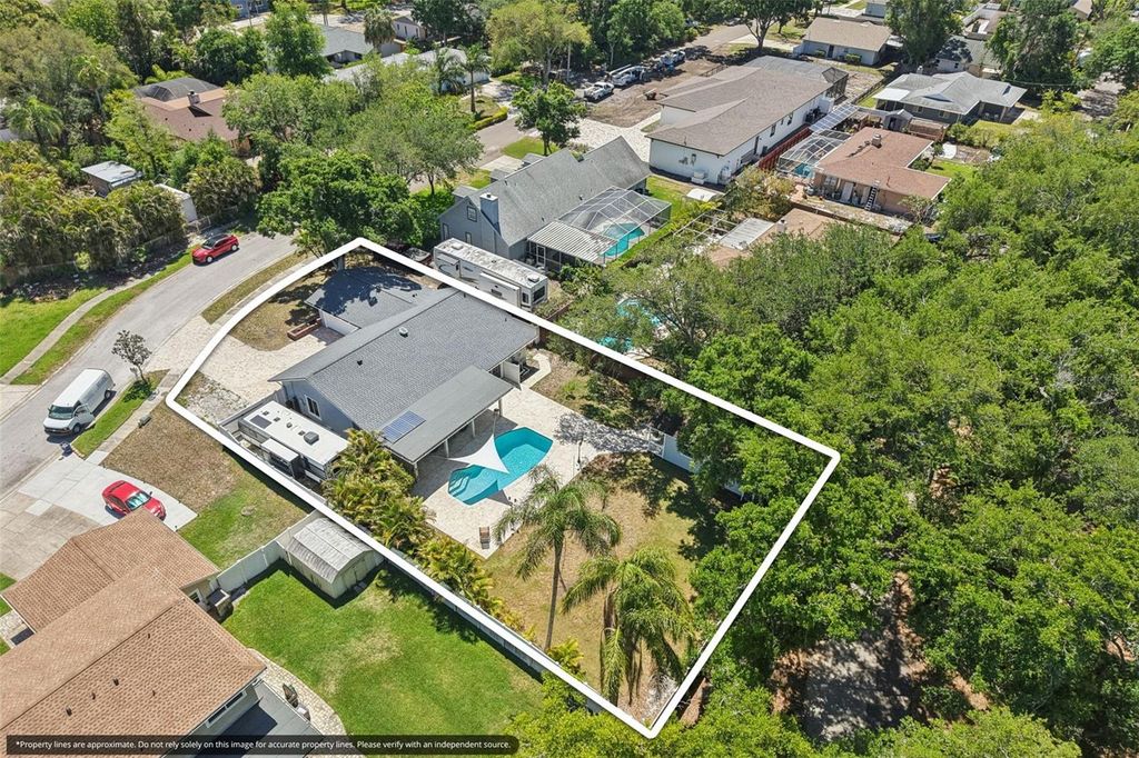 Image 34 of property listing at 10000 W BAY STREET, Seminole, FL 33776