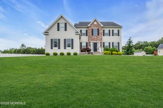 12 Wintergreen Court, Jackson, NJ 08527