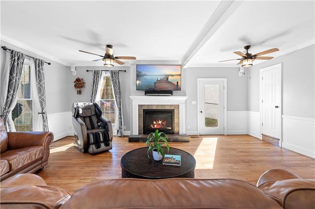 3950 W Cooper Lake SE Drive, Smyrna, GA 30082