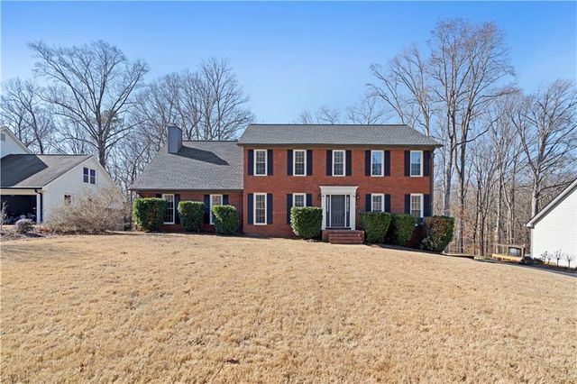 3950 W Cooper Lake SE Drive, Smyrna, GA 30082