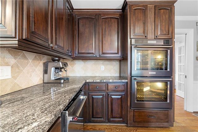 3950 W Cooper Lake SE Drive, Smyrna, GA 30082