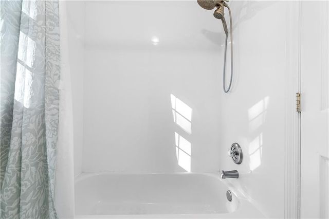 3950 W Cooper Lake SE Drive, Smyrna, GA 30082