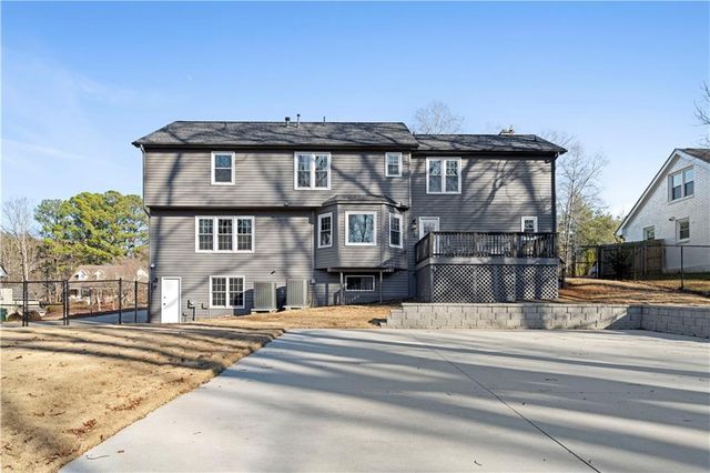 3950 W Cooper Lake SE Drive, Smyrna, GA 30082