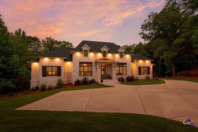 209 Carriage Run, Warner Robins, GA 31088