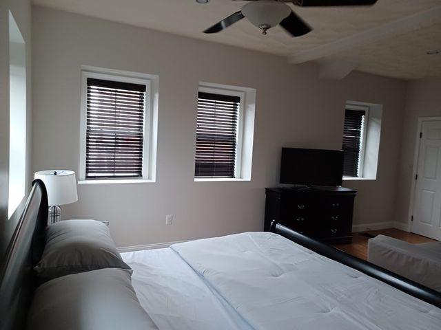 740 Broadway 740, Chelsea, MA 02150