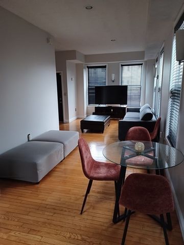 740 Broadway 740, Chelsea, MA 02150