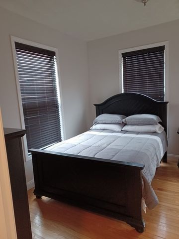 740 Broadway 740, Chelsea, MA 02150