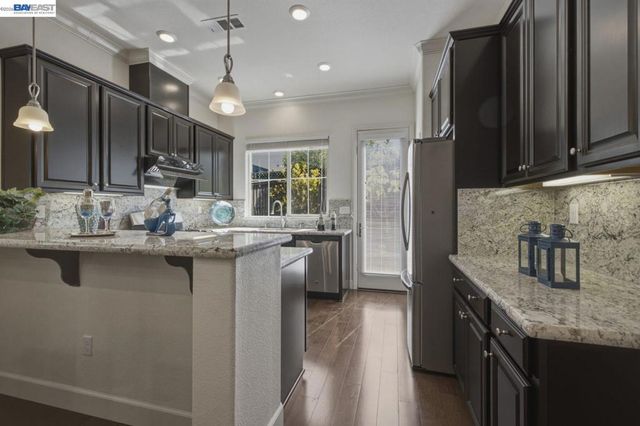 41548 Casabella Cmn, Fremont, CA 94539