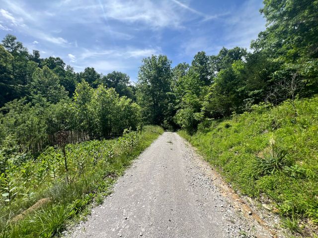 1227 Little Crooked Creek Road, Lawrenceburg, KY 40342