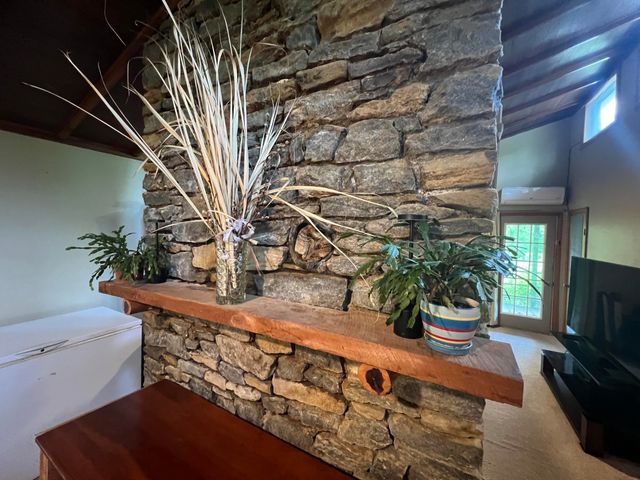 1227 Little Crooked Creek Road, Lawrenceburg, KY 40342