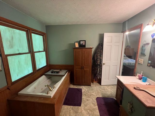 1227 Little Crooked Creek Road, Lawrenceburg, KY 40342