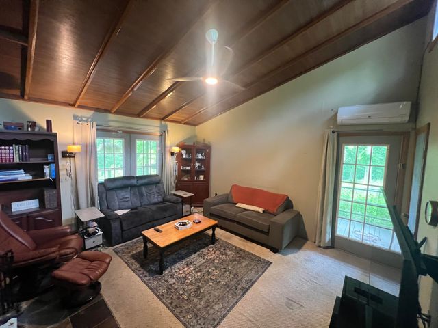 1227 Little Crooked Creek Road, Lawrenceburg, KY 40342