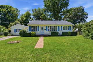 22 Hatfield Street, North Kingstown, RI 02852
