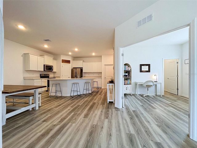 32852 RUSTIC RISE ROAD, San Antonio, FL 33576