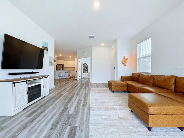32852 RUSTIC RISE ROAD, San Antonio, FL 33576