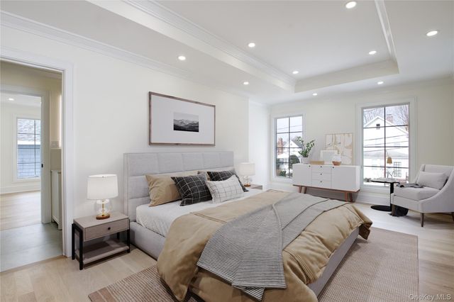 30 4th Street, Manhasset, NY 11030