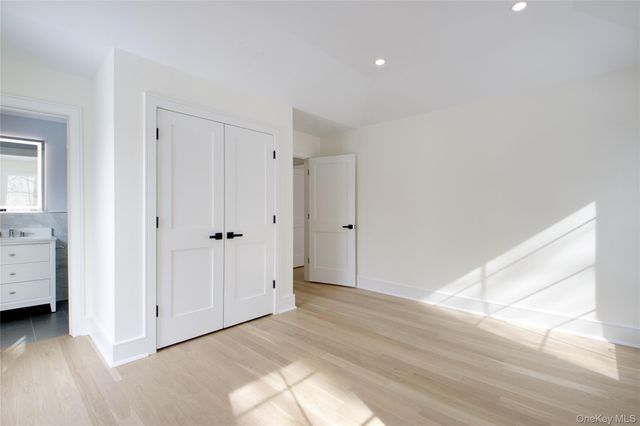 30 4th Street, Manhasset, NY 11030