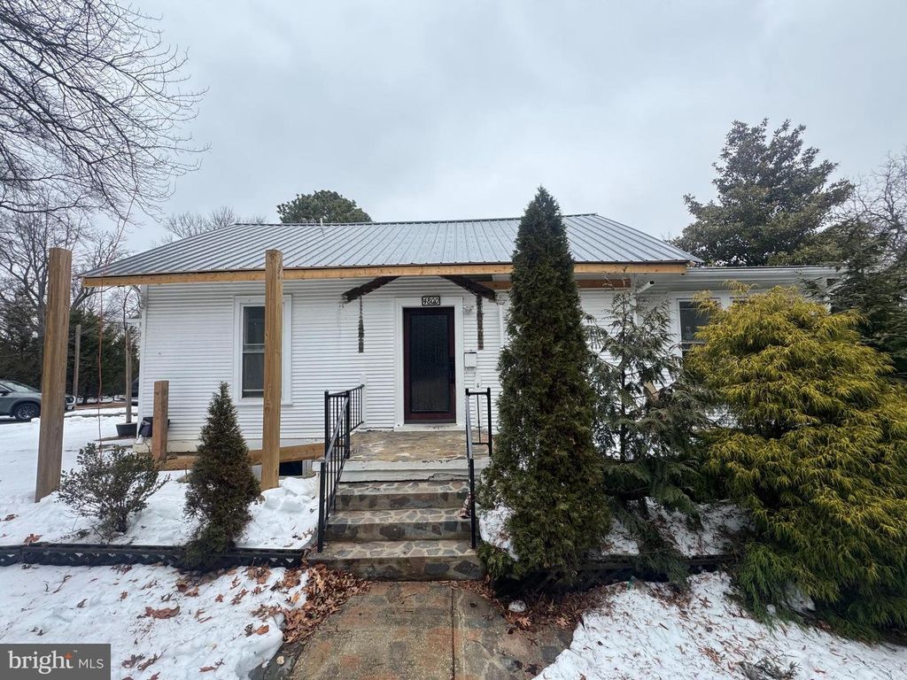 4800 ERIE ST, College Park, MD 20740