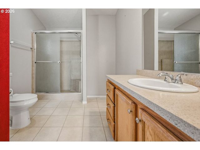 13900 Se HIGHWAY 212 39, Clackamas, OR 97015