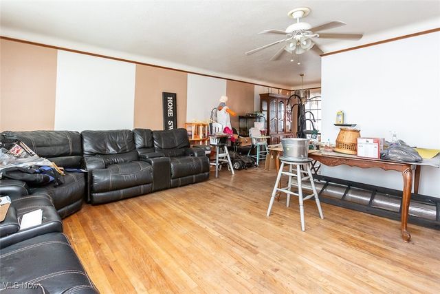 6849 Lantern Lane, Parma Heights, OH 44130