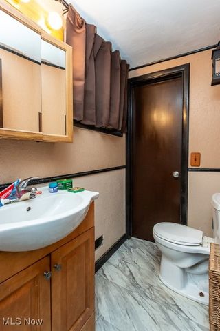 6849 Lantern Lane, Parma Heights, OH 44130