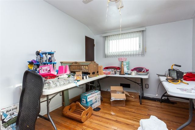 6849 Lantern Lane, Parma Heights, OH 44130