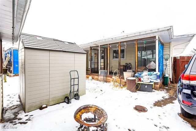 6849 Lantern Lane, Parma Heights, OH 44130