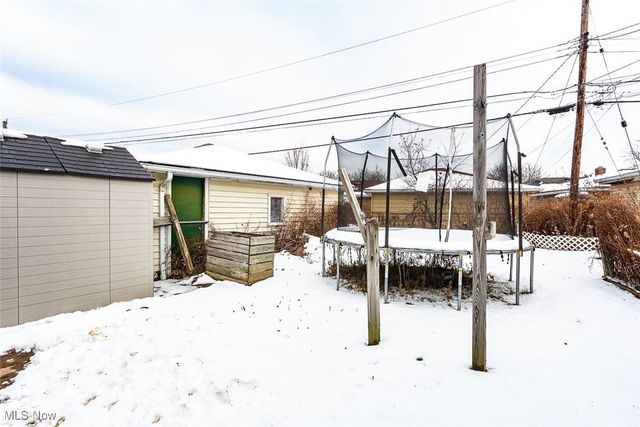 6849 Lantern Lane, Parma Heights, OH 44130