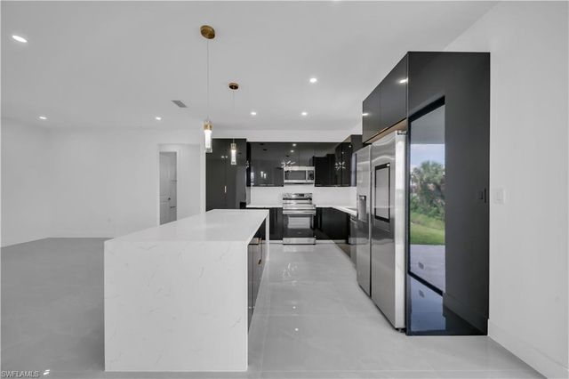 3821 NW 38th AVE, Cape Coral, FL 33993