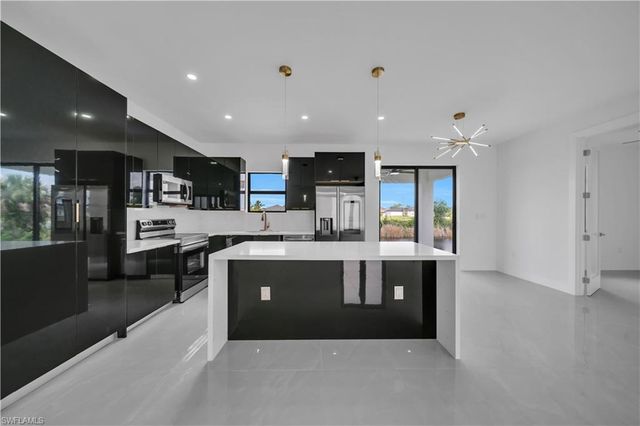 3821 NW 38th AVE, Cape Coral, FL 33993