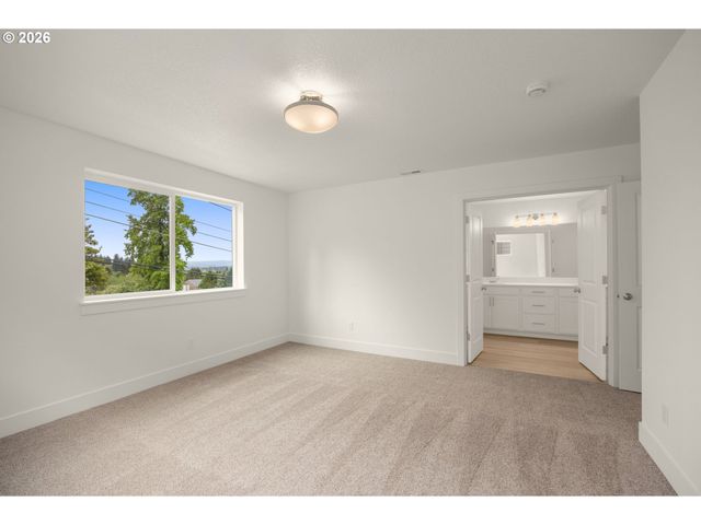 7335 Sw Leonard Pl L-4, Beaverton, OR 97007