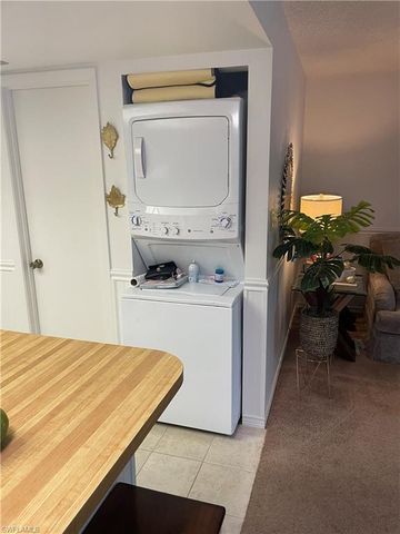 1031 SE 9th St Apt 16, Cape Coral, FL 33990