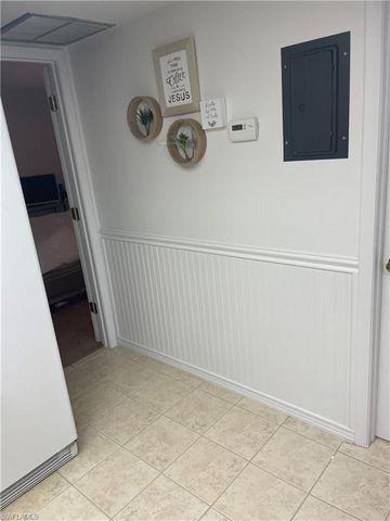 1031 SE 9th St Apt 16, Cape Coral, FL 33990